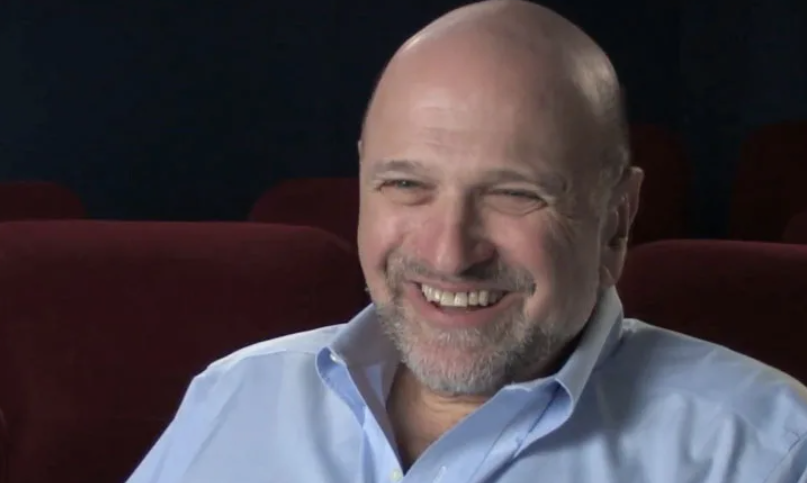 Эндрю Дэвис - режиссёр