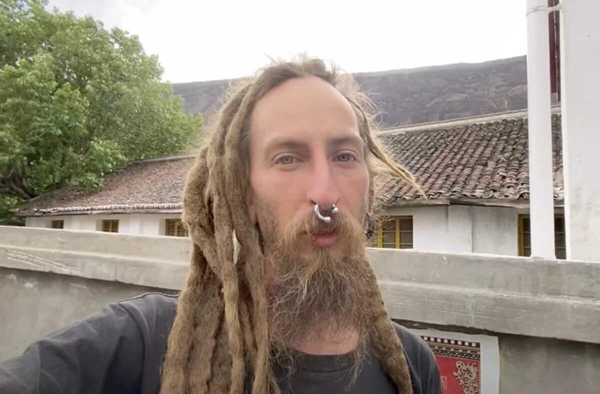    Mash: путешественника Васю Щупальце похитили талибы в Пакистане