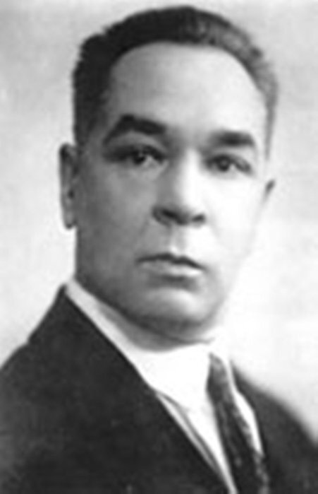 Профессор Казаков.