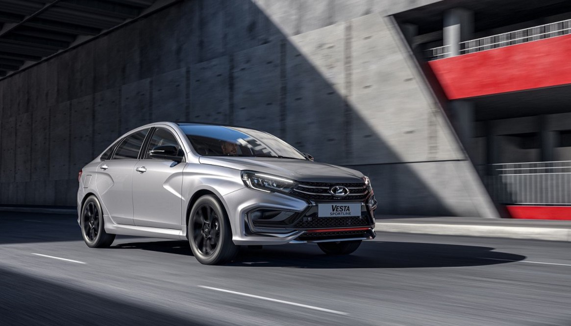 Модернизированная Lada Vesta Sportline: чуть дороже «старой», но с новой повеселее.