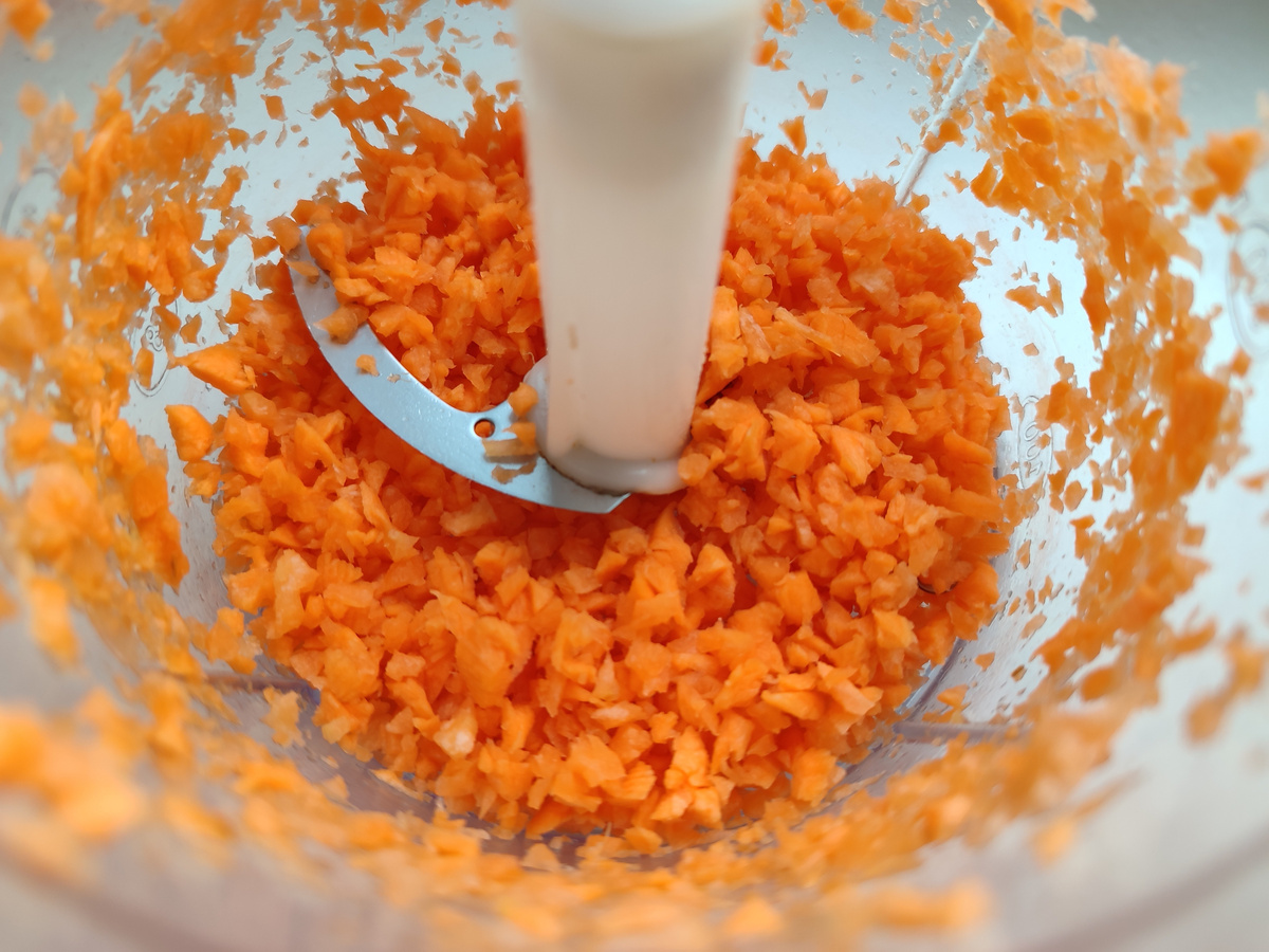 Не мелко и не крупно.