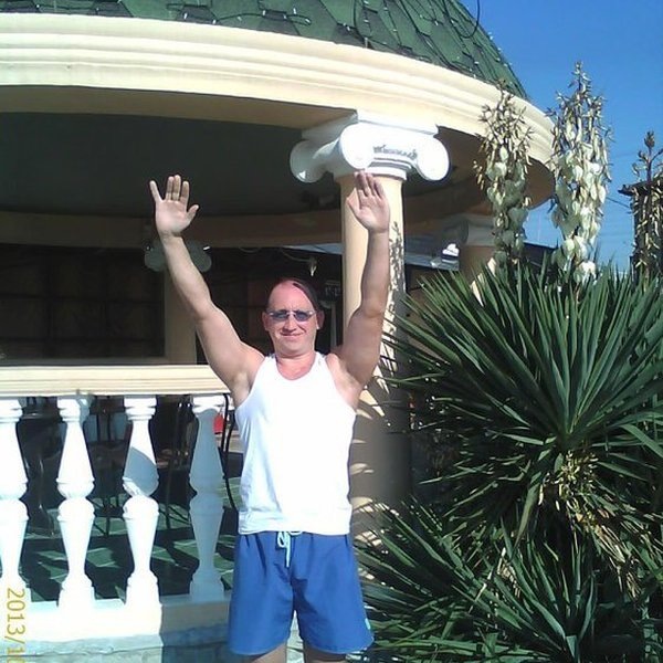 Остановись миг жизни (я 2013 год Дагомыс) НАДО УМЕТЬ ЦЕНИТЬ И МАЛОЕ , ЧТО ДАЛА СУДЬБА ЧЕЛОВЕКУ