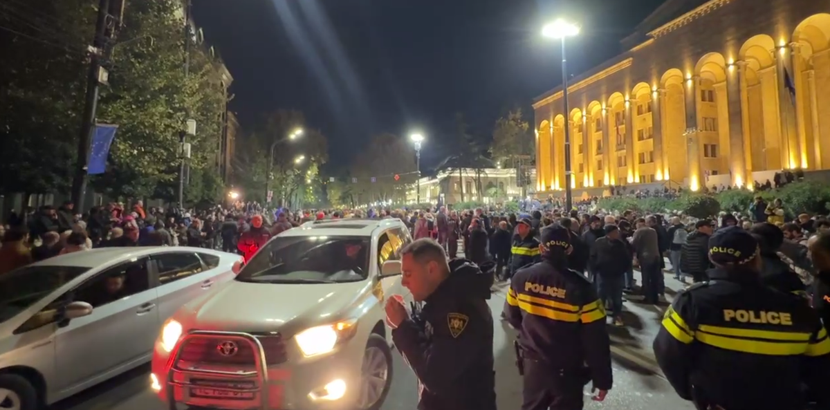 Скриншот с видео с мест событий