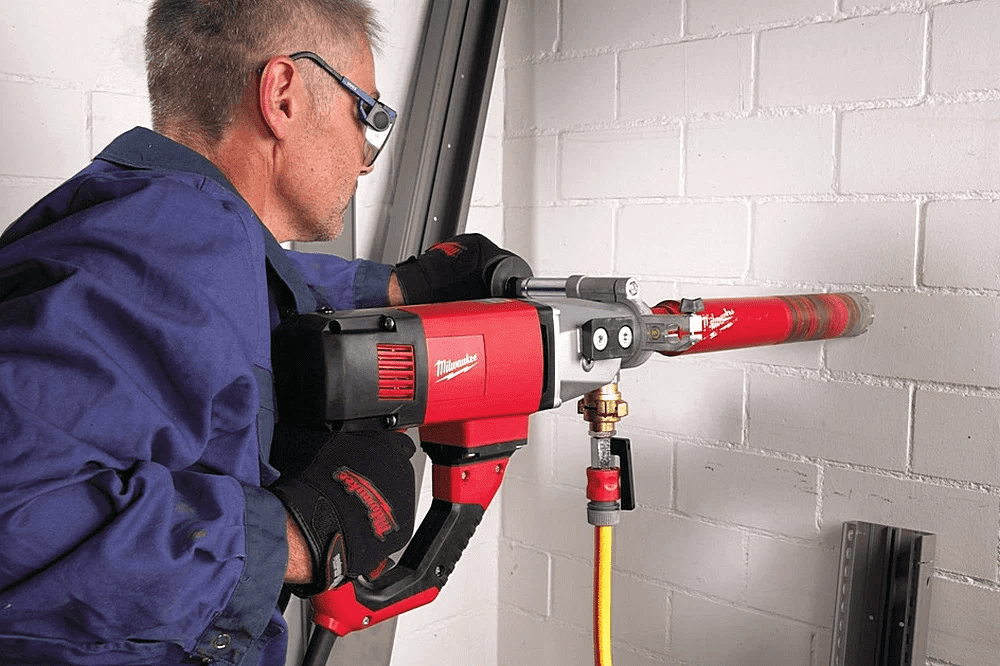 Лучшие дрели для алмазного бурения в 2024 году