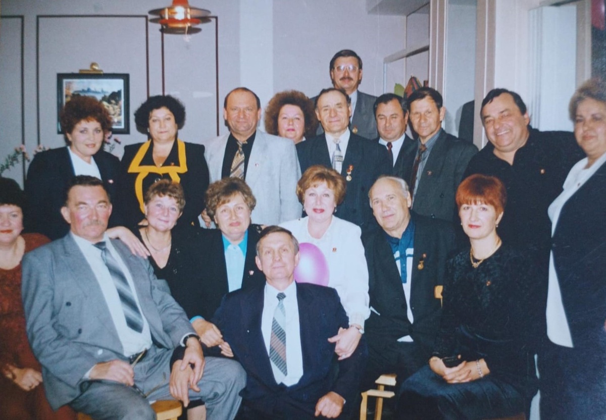 На фото в числе представителей районного комсомольского актива – четверо первых секретарей Аксайского РК ВЛКСМ нескольких поколений. В первом ряду в центре В.Я. Самохлебов, справа второй – О.Ф. Стройков, во втором ряду пятый слева – Н.М. Болибок, вверху – В.И. Давыдов. / ФОТО из личного архива автора