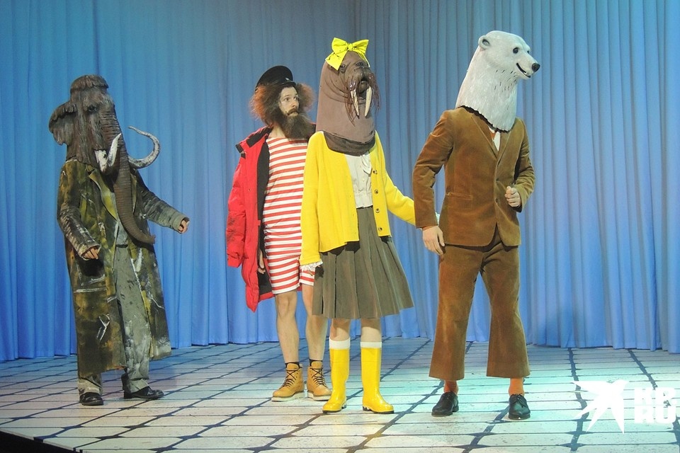    «Морж, учитель и поэт»: детский спектакль, где все герои 60+ Анастасия ПЛЕШАКОВА