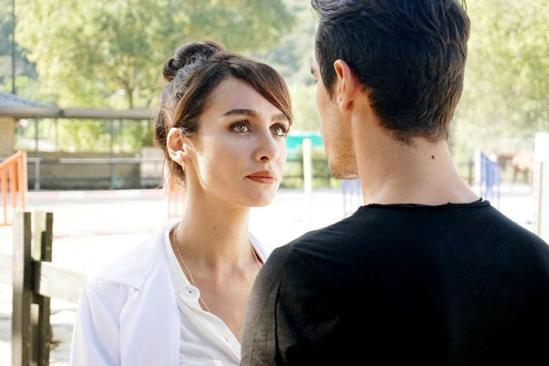 "Черно-белая любовь"