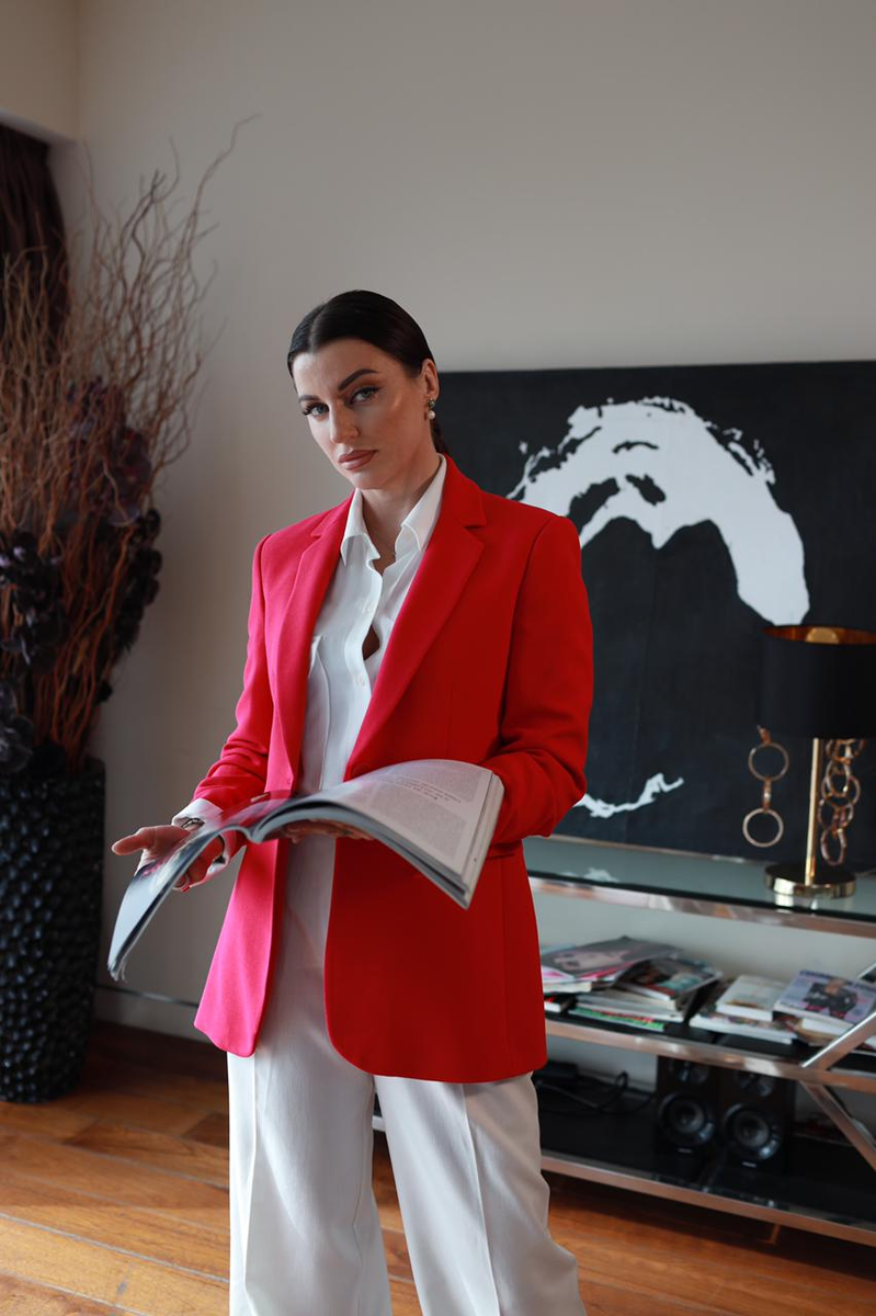 Как бросить вызов трудностям и добиться успеха: путь от провинциальной девочки в успешной бизнес-леди Оксаны Ушановой