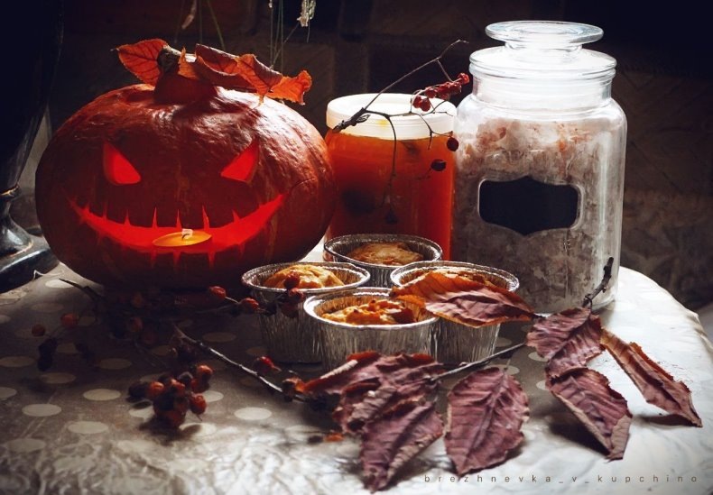 Справа в банке — тыквенные цукаты. Фото моё. 