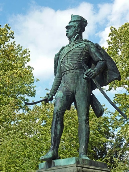 Памятник майору Фердинанду фон Шиллю работы Ганса Веддо фон Глюмера в Штральзунде (Creative Commons Attribution-Share Alike 3.0 Unported)