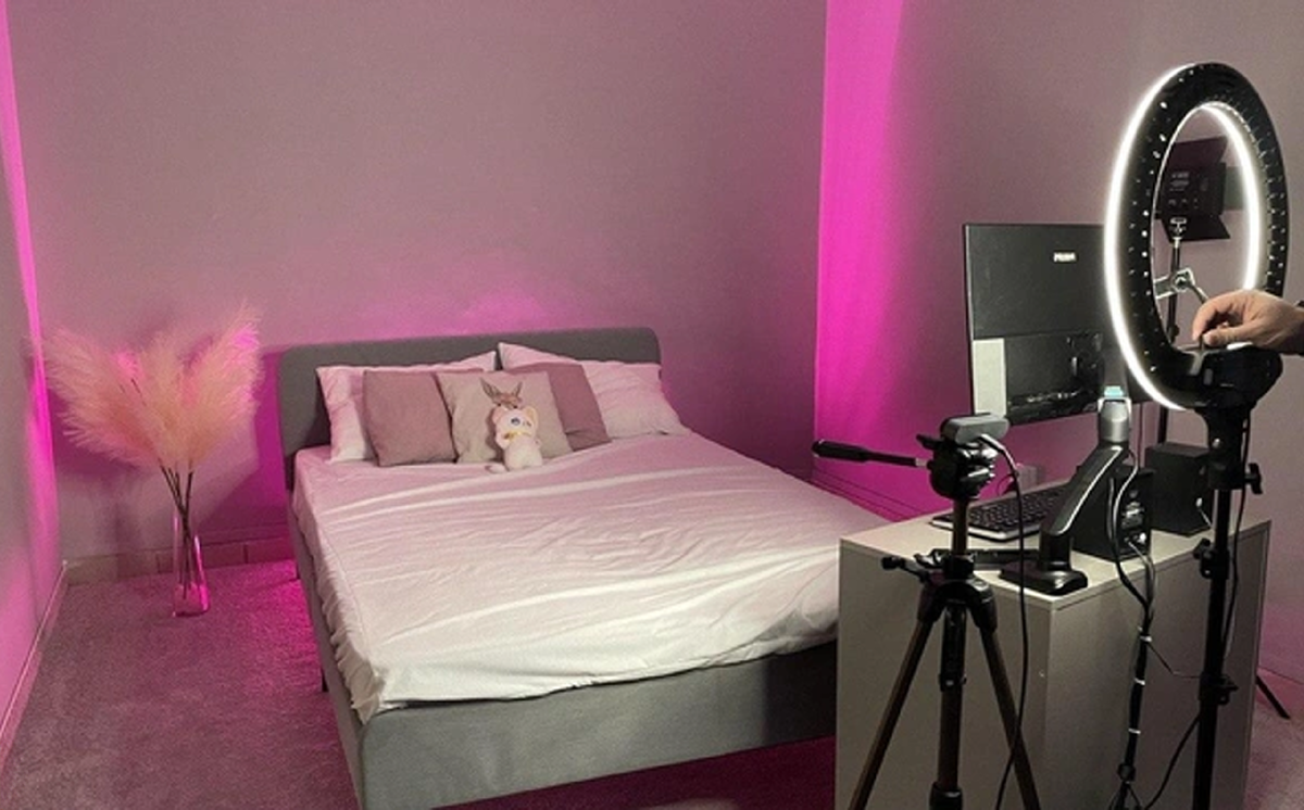 Вы думаете, что открыть вебкам-студию — это просто? Ну, да, конечно