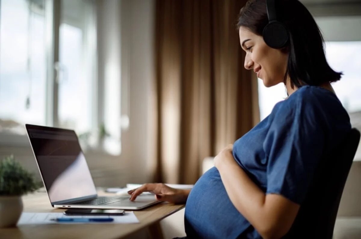    В РФ максимальный размер декретных пособий вырастет на 200 тыс. рублей