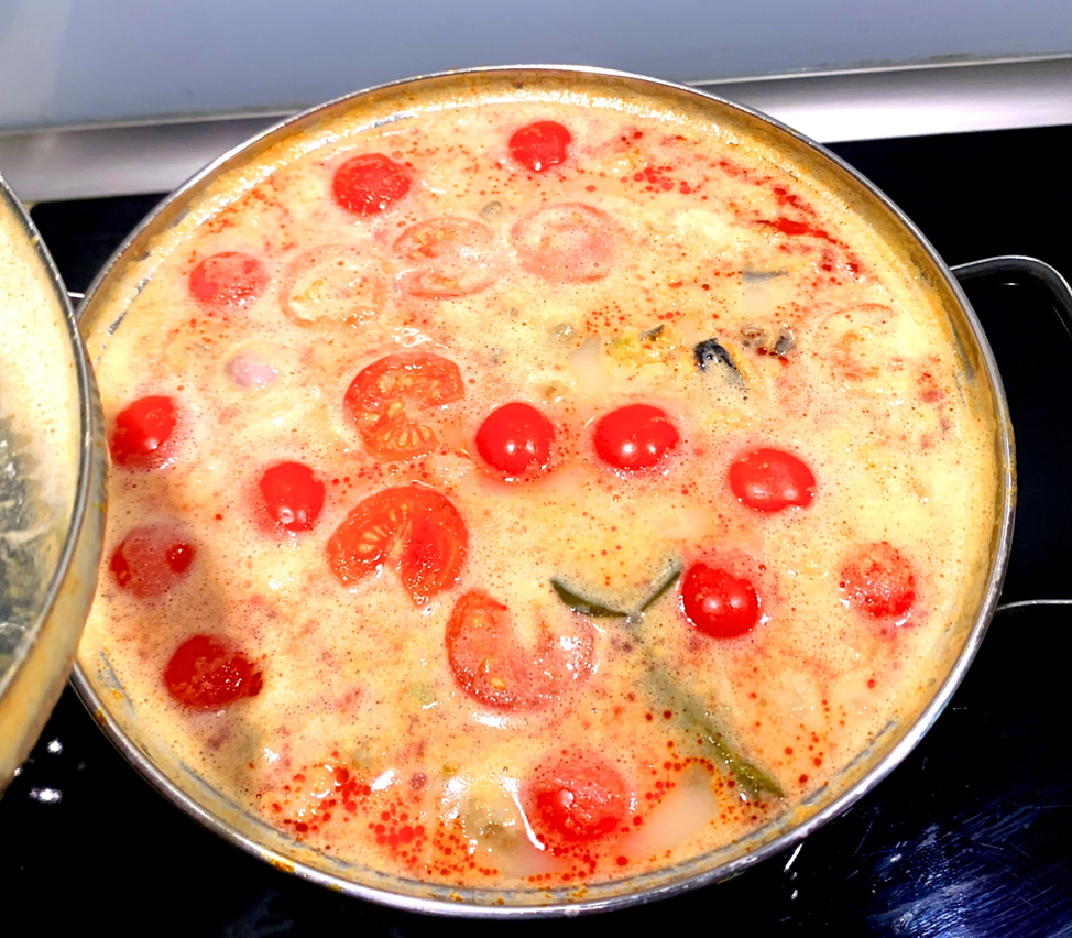 Том Ям. Целая кастрюля 😉!!!