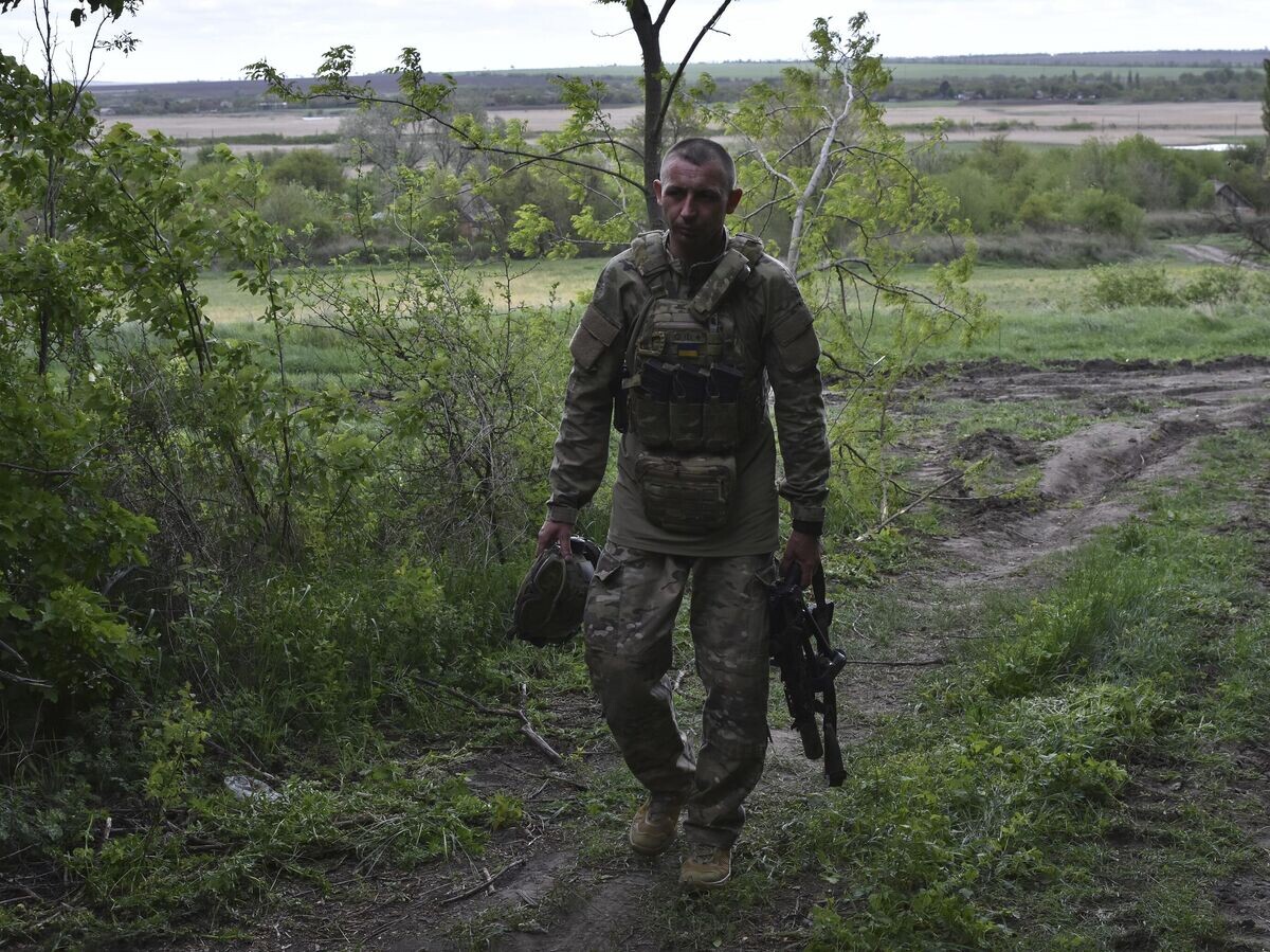    Украинский военнослужащий© AP Photo / Andriy Andriyenko