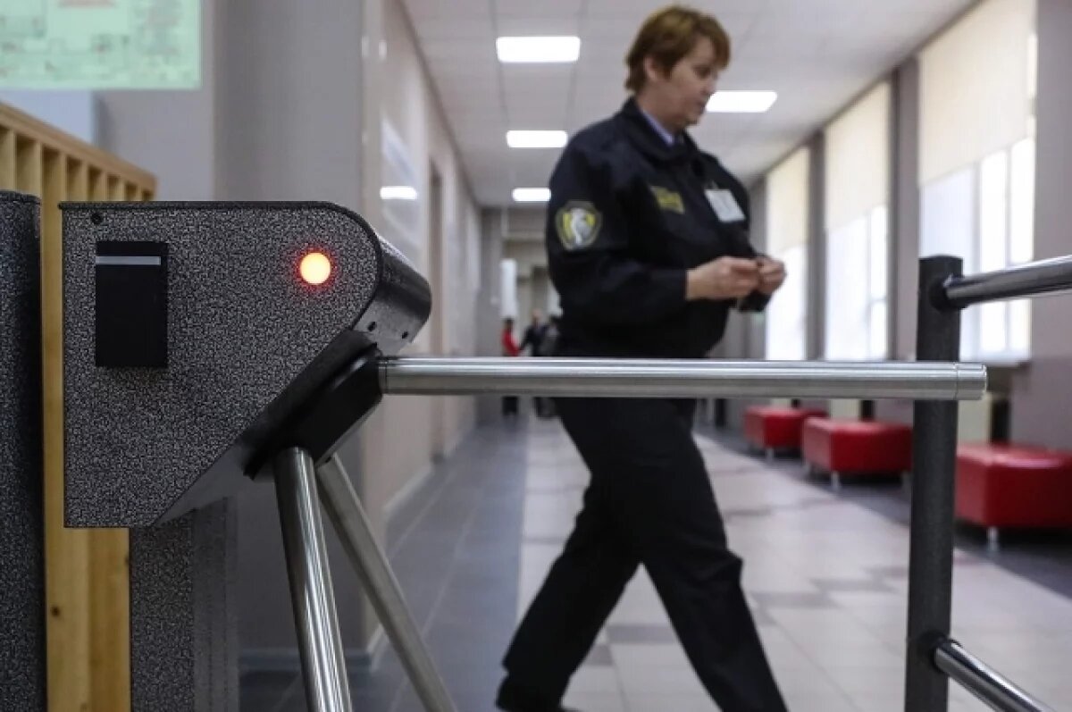    В Салехарде прошло совещание на тему безопасности с руководителями школ