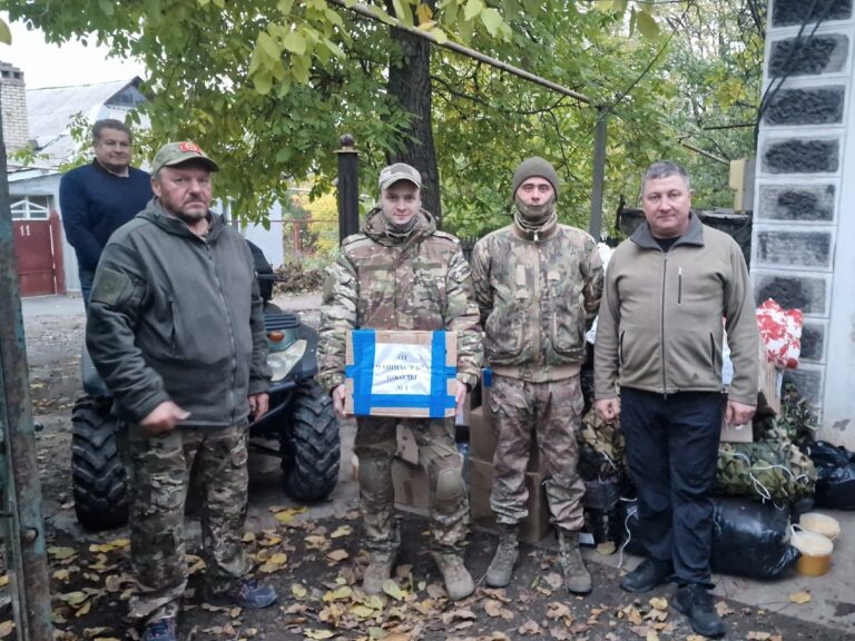    Глава Шарлыкского района Дмитрий Волков доставил гуманитарную помощь бойцам СВО Кристина Просвиркина