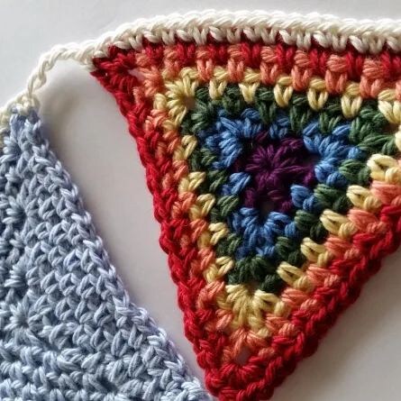    Многоцветный   
Источник: «Shelley Husband»