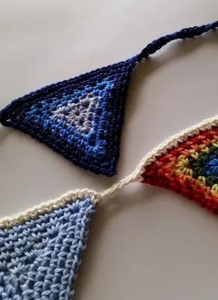    Многоцветный   
Источник: «Shelley Husband»