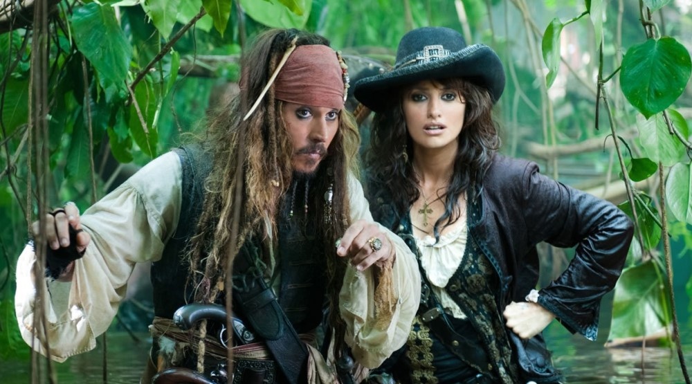     Джонни Депп и Пенелопа Крус, кадр из фильма «Пираты Карибского моря: На странных берегах» (2011)