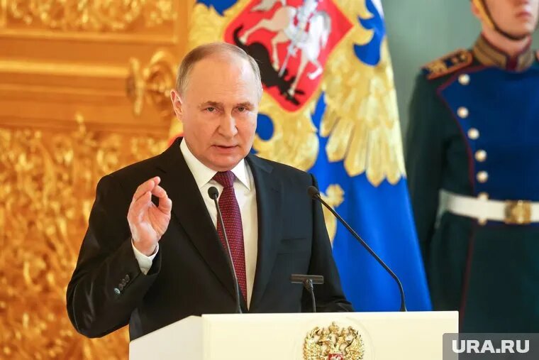 Президент России Владимир Путин призвал остановить инфляцию. Фото: Владимир Андреев © URA.RU