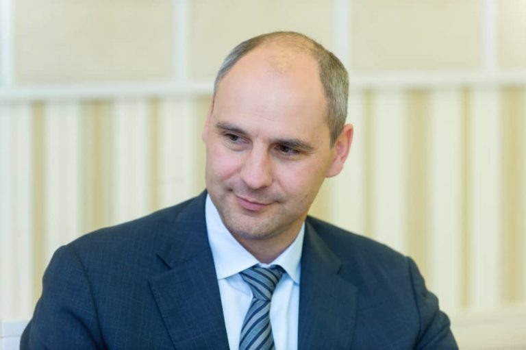    Губернатор Оренбуржья Денис Паслер отмечает свой день рождения «О»