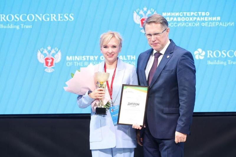    Пресс-служба министерства здравоохранения Челябинской области. Мария Ивахно заняла первое место в номинации «Лучший онколог»