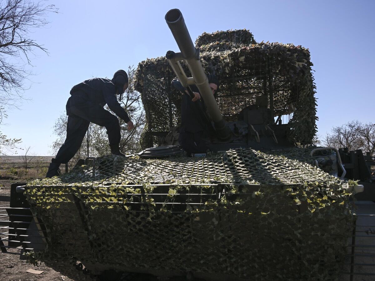    Подготовка экипажей БМП-3 на полигоне в Запорожской области© РИА Новости . Константин Михальчевский