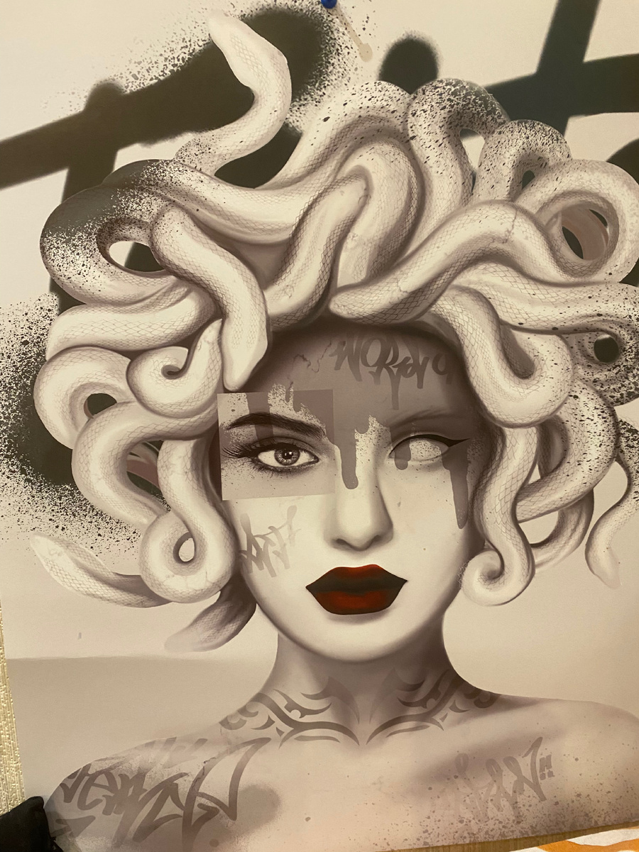 Символ 2025 года Змеи