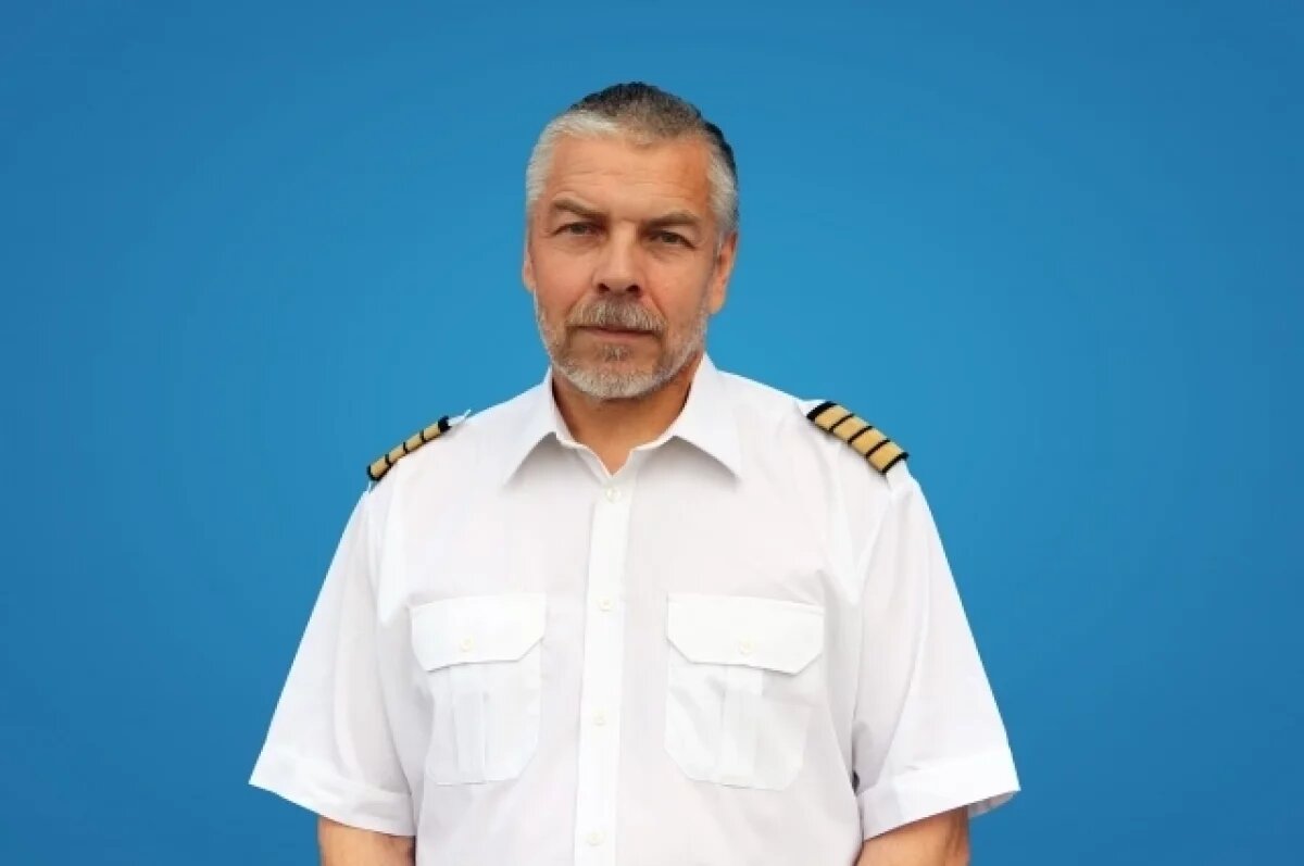    Валентин Комлев проложил путь к пациентке и смог взлететь в сложных погодных условиях