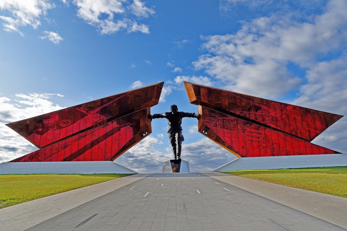    Мемориальный комплекс в Понырях - самый посещаемый туристический объект Курской области в этом году