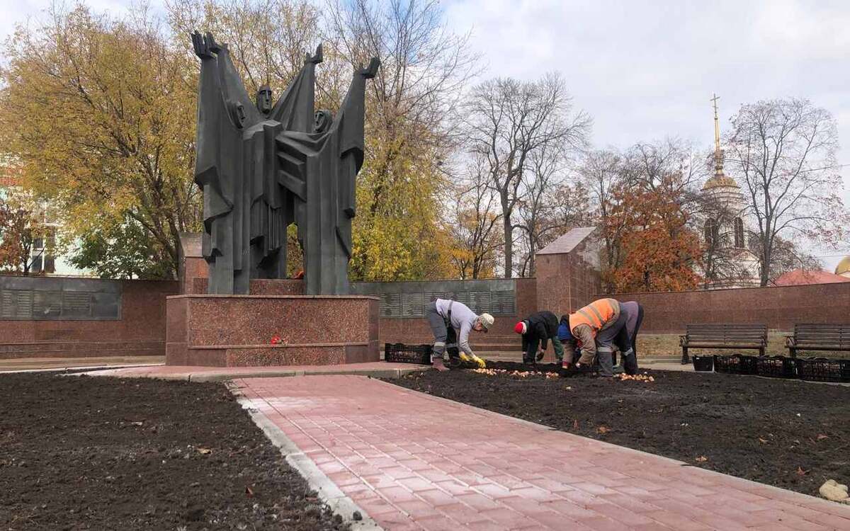    В Липецке уже готовятся к майским праздникам мэрии Липецка