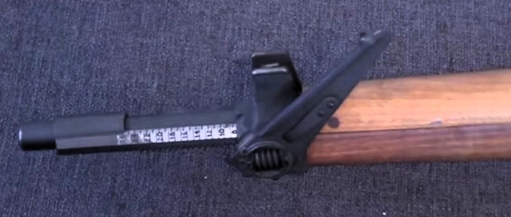 Устройство для стрельбы наствольными гранатами.