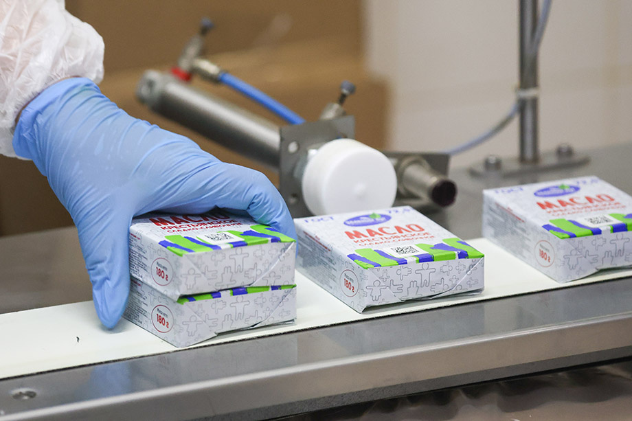 Российские предприятия увеличили объёмы производства масла. | Фото: Кирилл Кухмарь/ТАСС