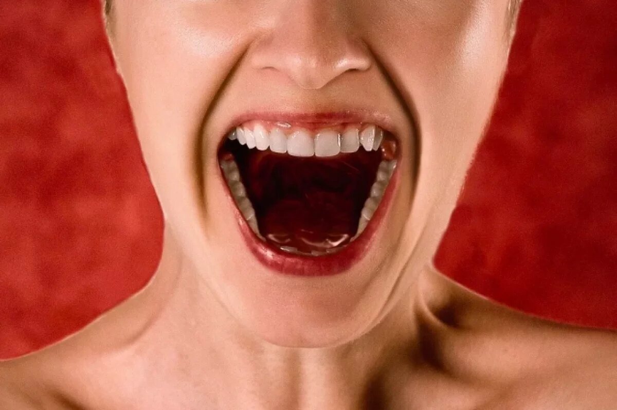    Женщину из Новокуйбышевска оштрафовали из-за оскорблений родственника