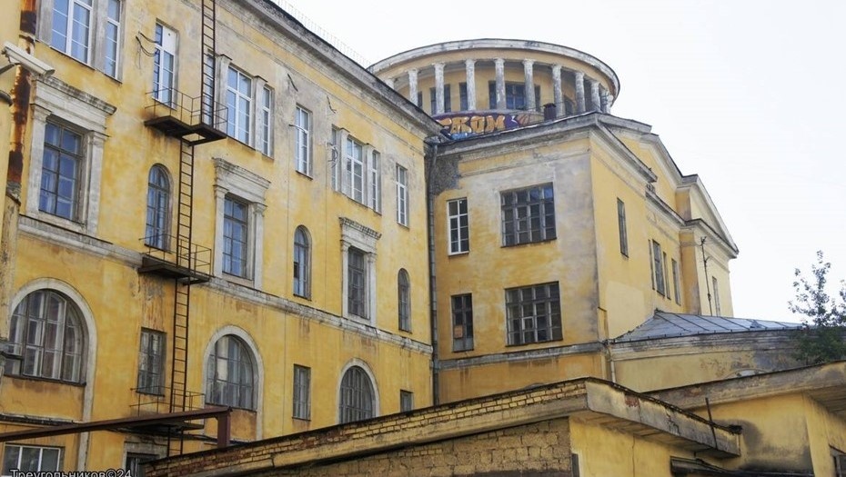    ГОИ им. Вавилова на Кадетской линии Автор фото: t.me/voopikspb