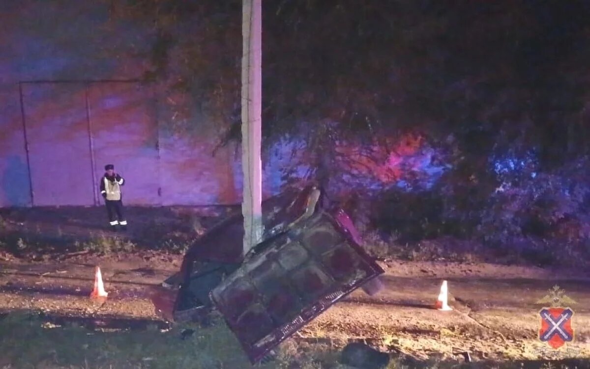    Трое подростков и водитель пострадали в ночной аварии с «Ладой» в Камышине