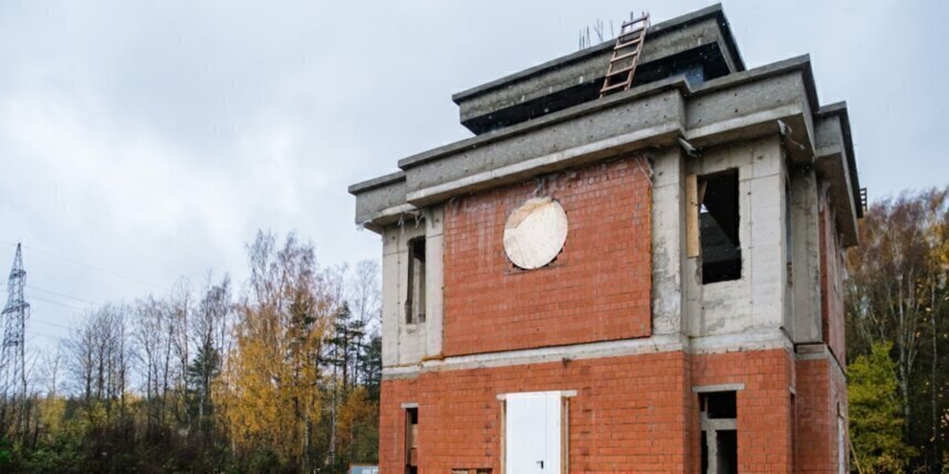    Планируется, что первая служба в новом дацане в Коломягах пройдёт в сентябре будущего года.Алёна Бобрович