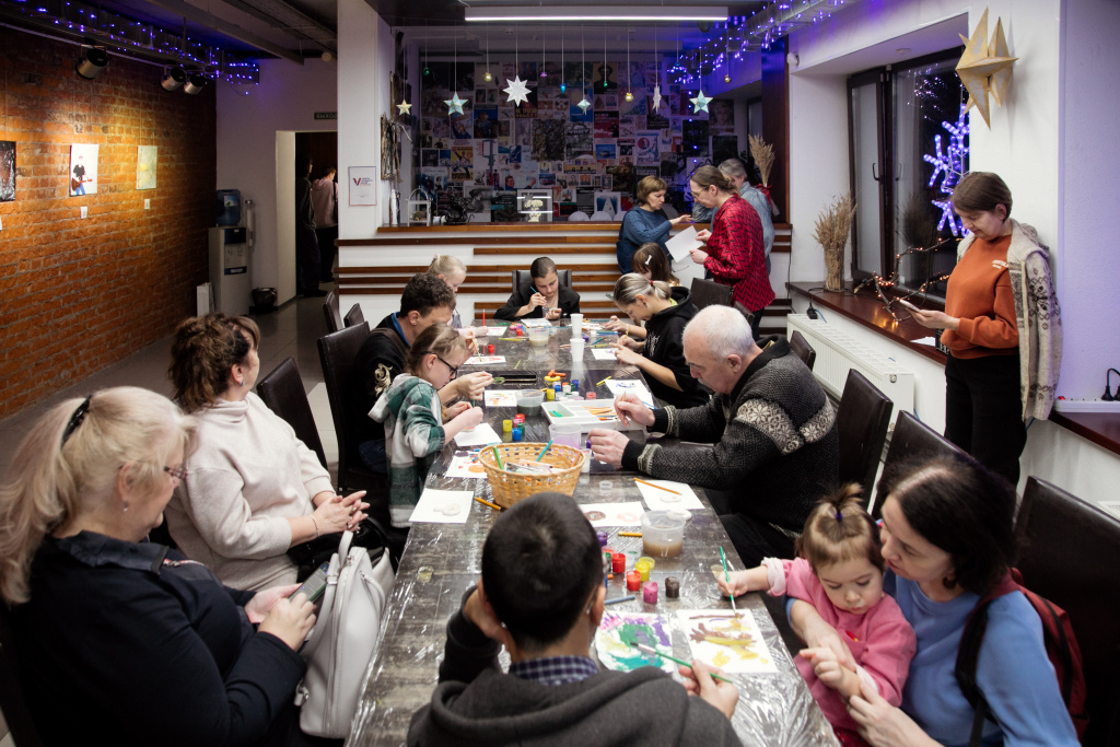    В Югре расширяют меры поддержки многодетных в городах и районах