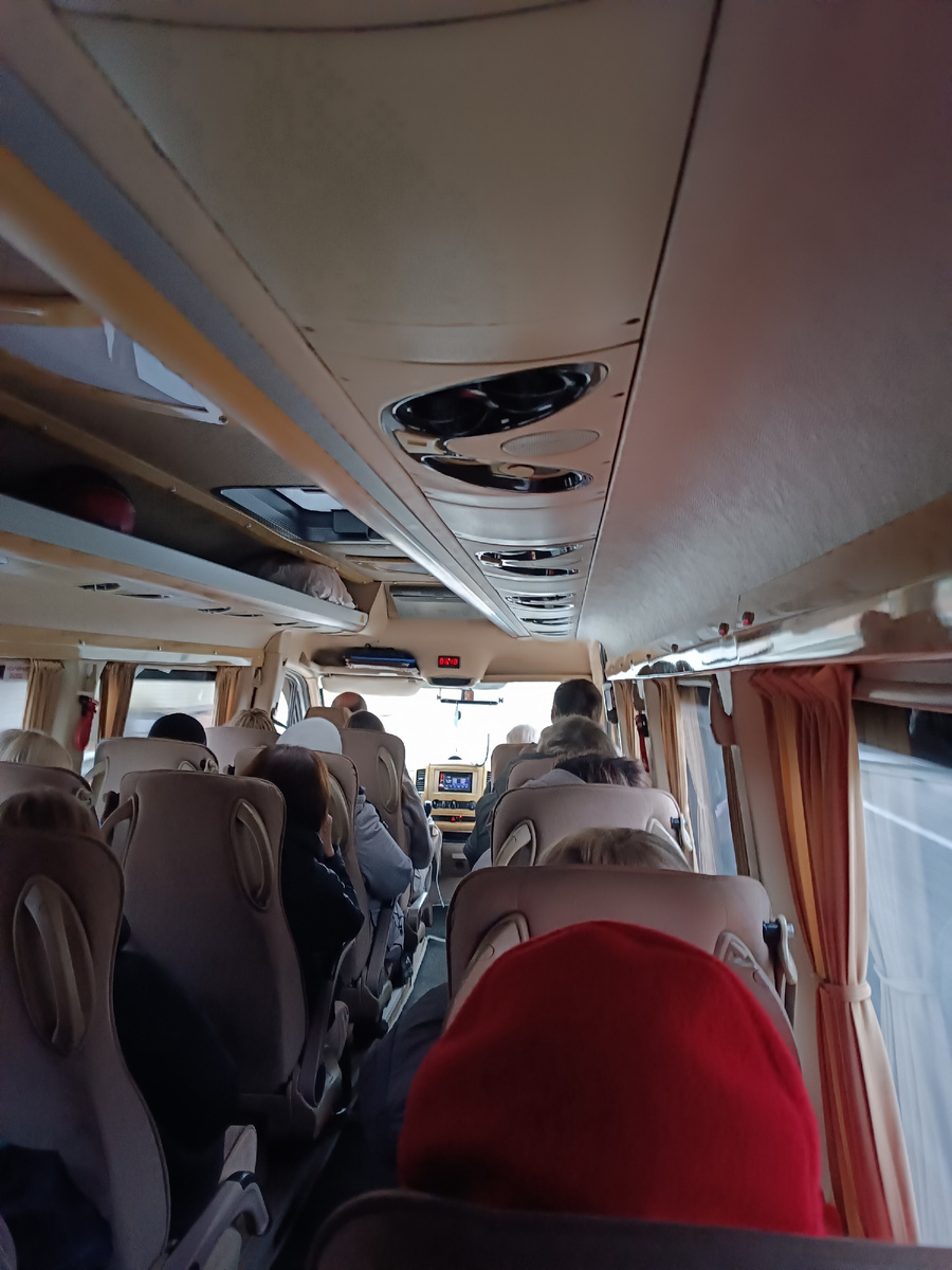 Высоко сижу, далеко гляжу...