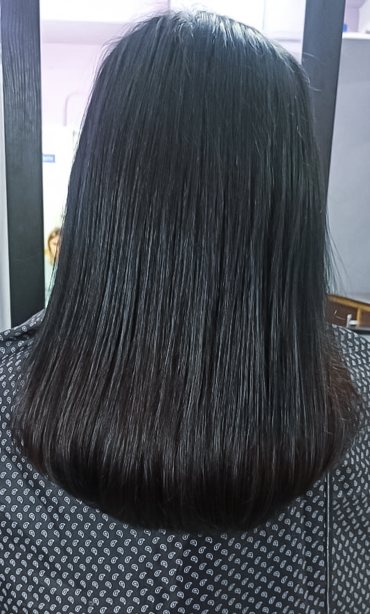 Все кривые и "заломанные" кончики отрезали, выровнялись волосы