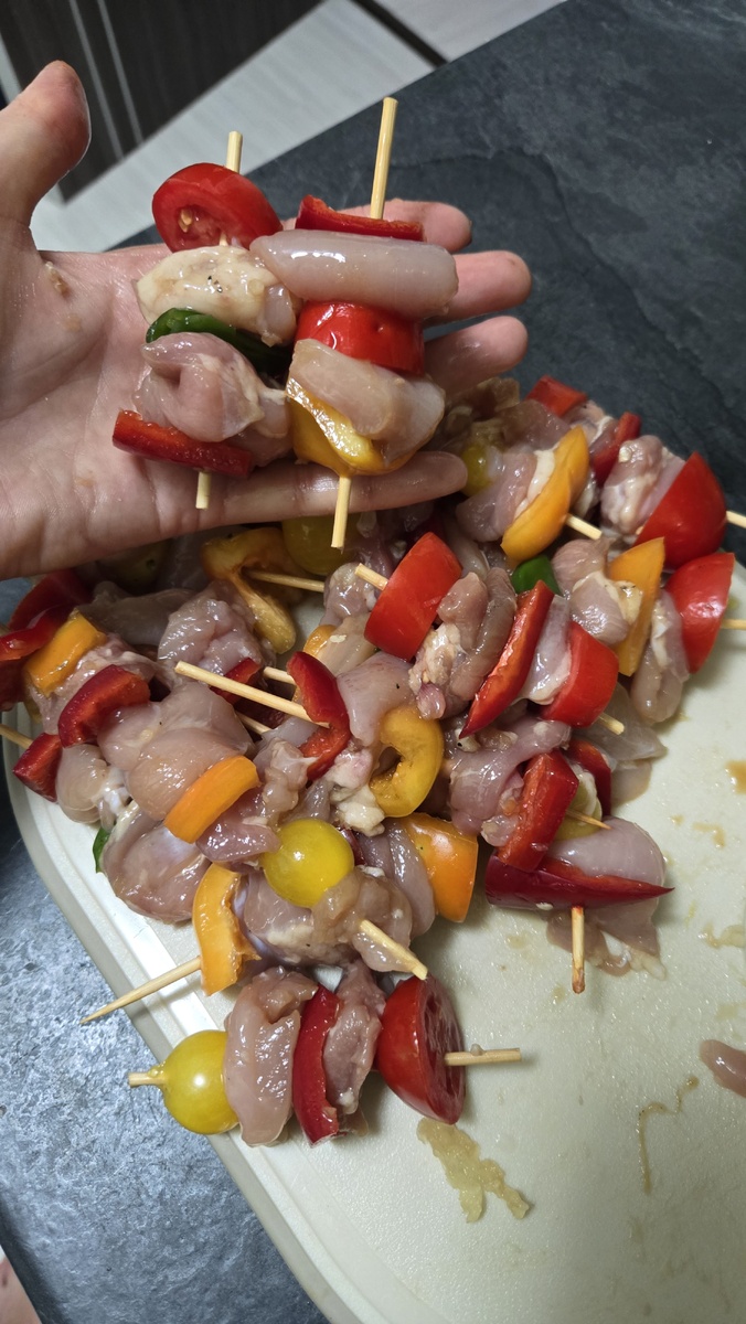 Шашлычки с курицей и овощами