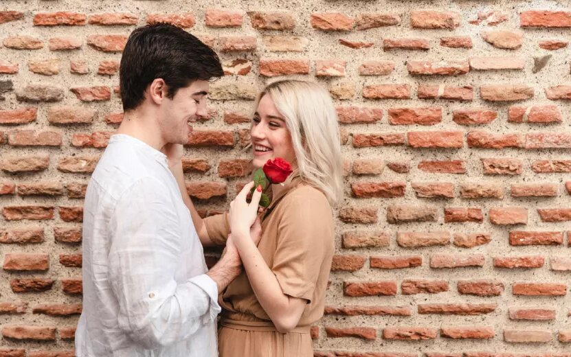    «Улыбка, фигура и взгляд»: что привлекает внимание мужчин на первом свидании