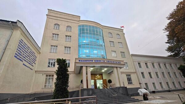    © Foto / Пресс-служба Рустама Эмомали