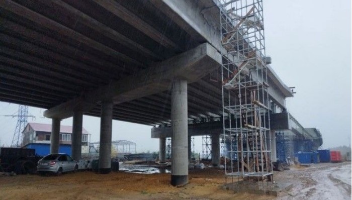 Работы на трассе "ЮЛА" в Подмосковье. 