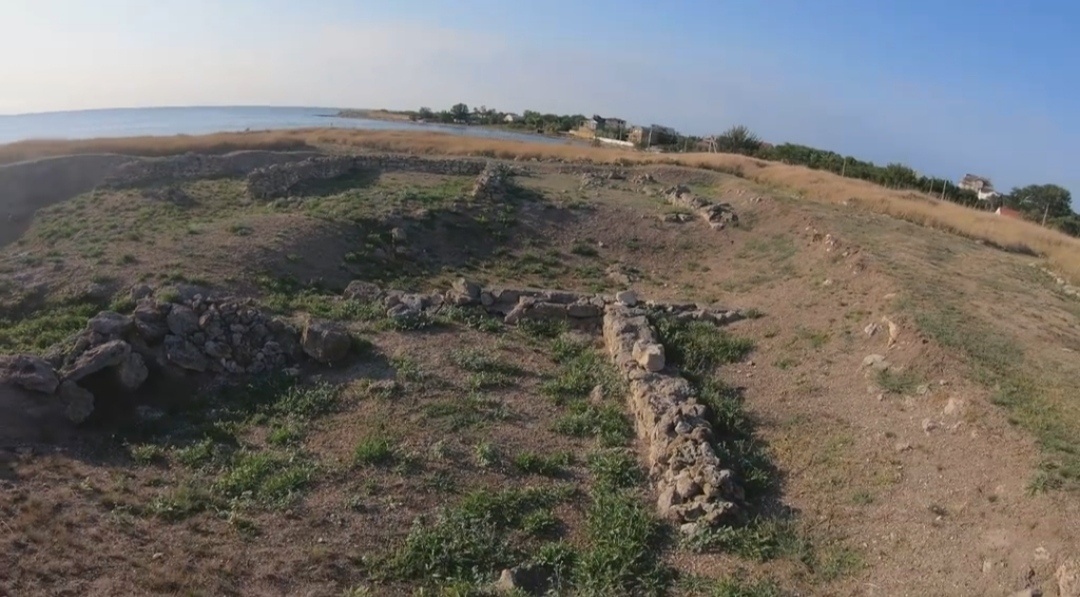 Скифские постройки в "Колос - Лимене". 