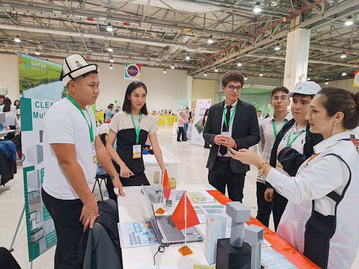 Листайте вправо, чтобы увидеть больше изображений