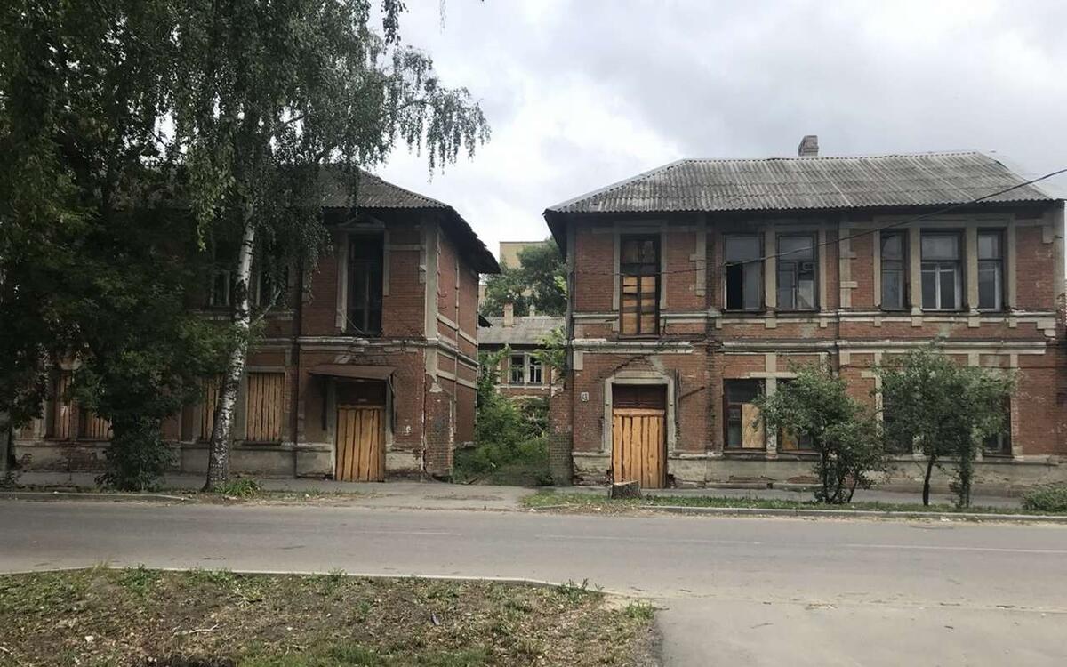    Объект культурного наследия из нескольких зданий в Тамбове продают с начальной ценой в 1 рубль Фото: ГИС «Торги»