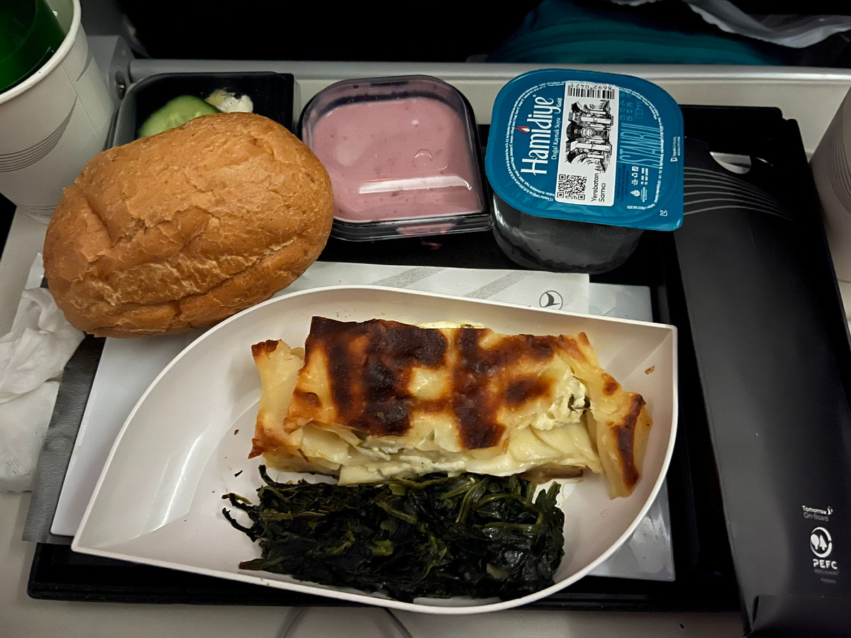 Завтрак Turkish Airlines на рейсе Москва-Анталия