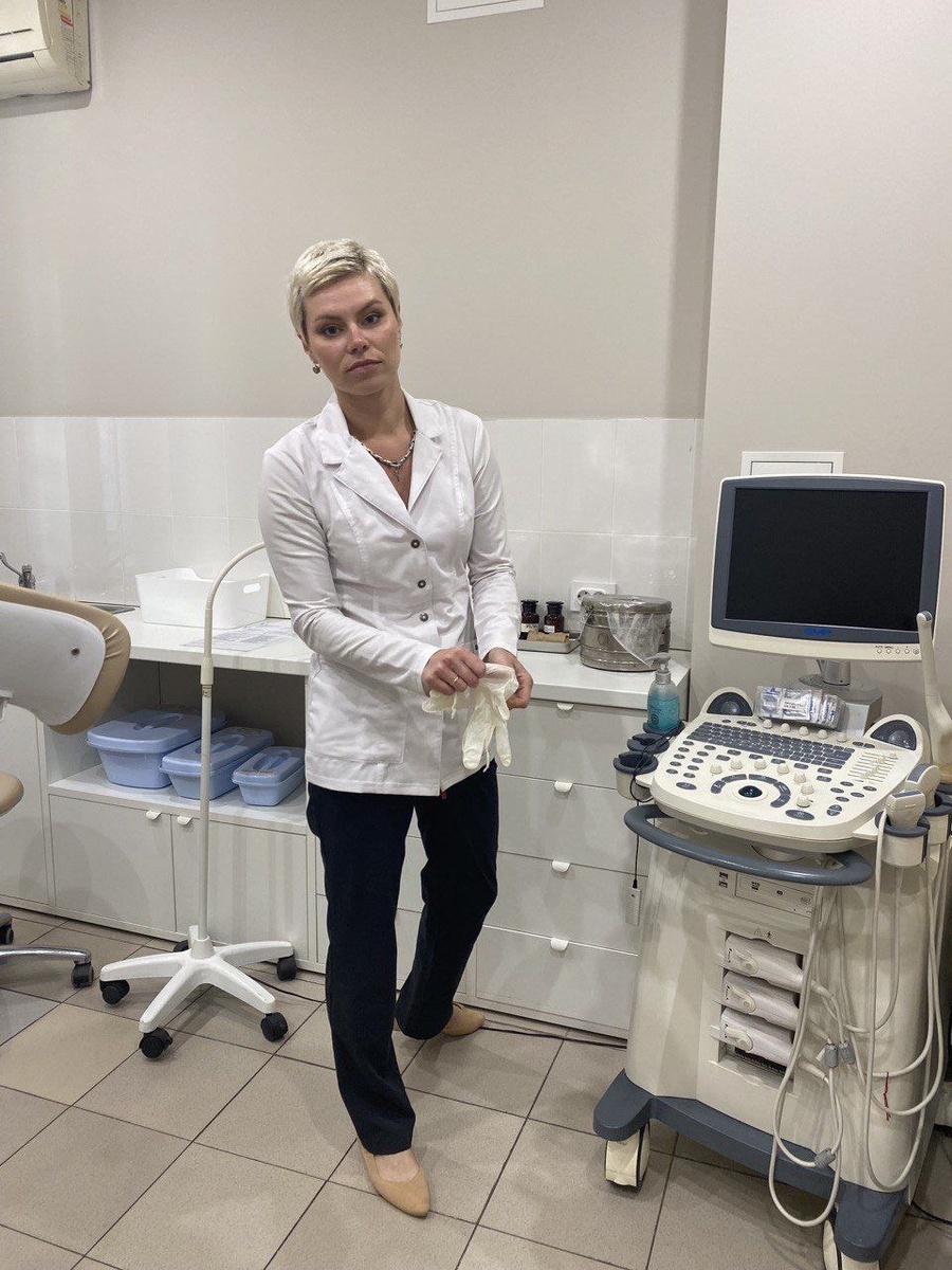 Листайте галлерею - там мои фотографии, сделанные год назад. 