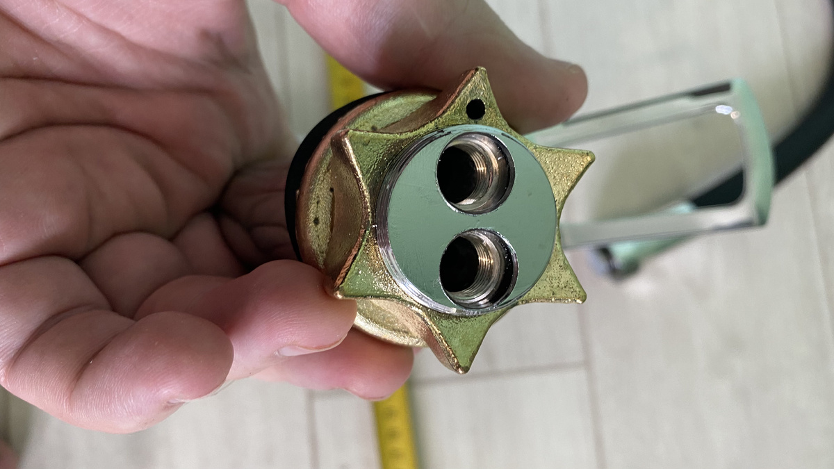 Гайка смесителя в виде звёздочки